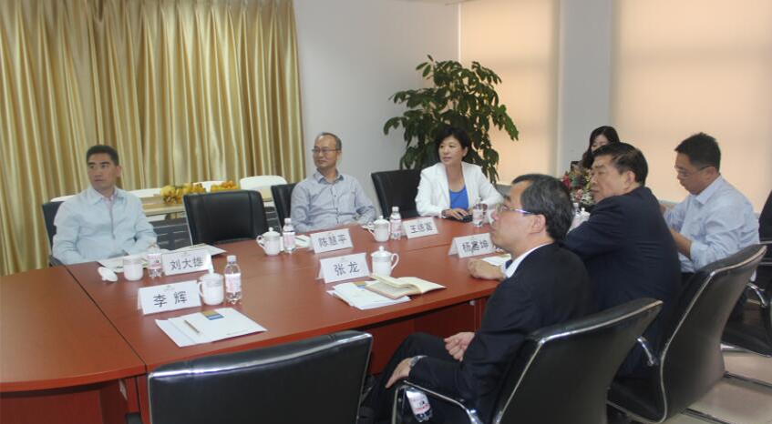 山东省人社厅杨喜坤副厅长一行在金前程考察调研(图2)